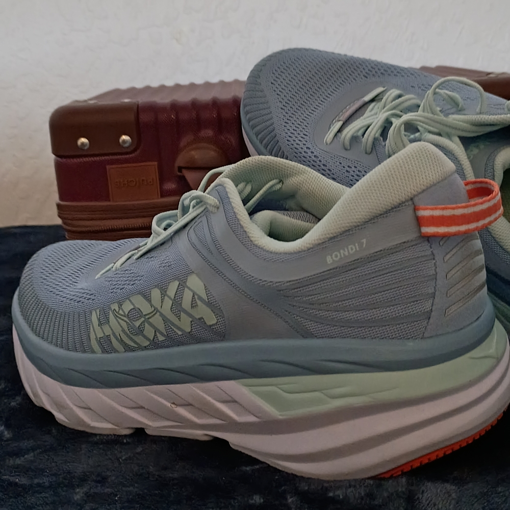 Hoka Bondi 7 Running Shoes